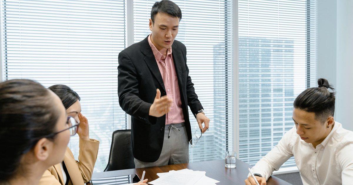 IT-Personalerweiterung mit KI-kompetenten Entwicklern für Teams, die ihre Lieferung selbst verantworten