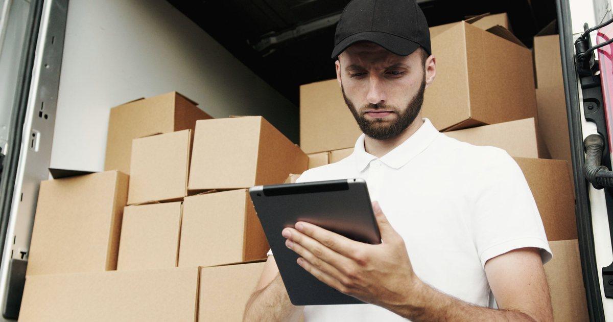 KI-gestützte E-Commerce-Betriebsautomatisierung: vom bezahlten Auftrag zum gelieferten Paket