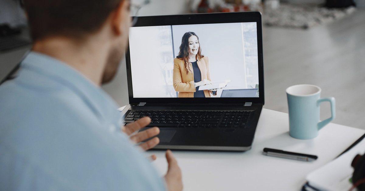 KI-Kundenservice-Automatisierung verbunden mit Ihren Bestellungen und Ihrem CRM, mit menschlicher Übergabe