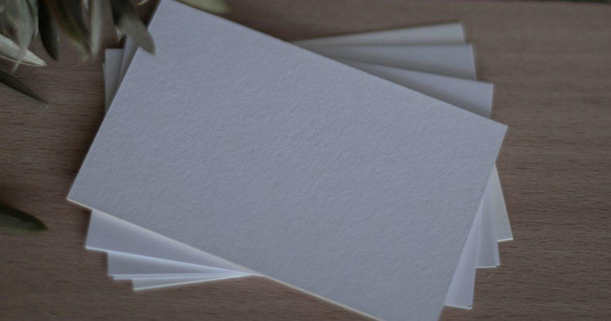 A print shop's product pages, pricing table and editor, set up to its brand